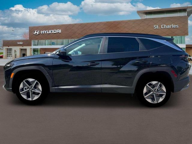 Photo of 2025 Ash Black Hyundai TUCSON Hybrid