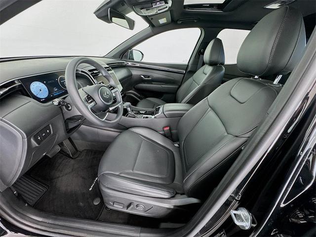 Photo of 2024 Phantom Black Hyundai SANTA CRUZ