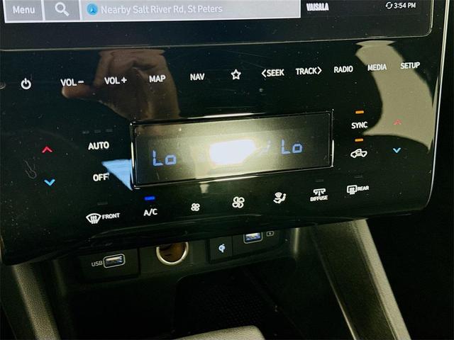 Photo of 2024 Phantom Black Hyundai SANTA CRUZ