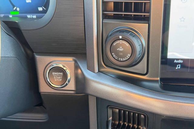 Photo of 2025 Oxford White Ford F-150