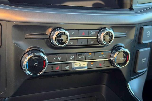 Photo of 2025 Oxford White Ford F-150