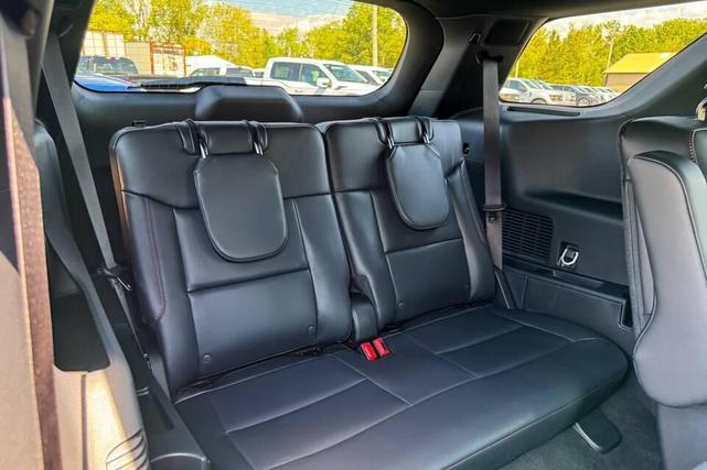 Photo of 2025 Vapor Blue Ford Explorer