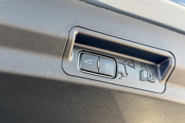 Photo of 2025 Vapor Blue Ford Explorer