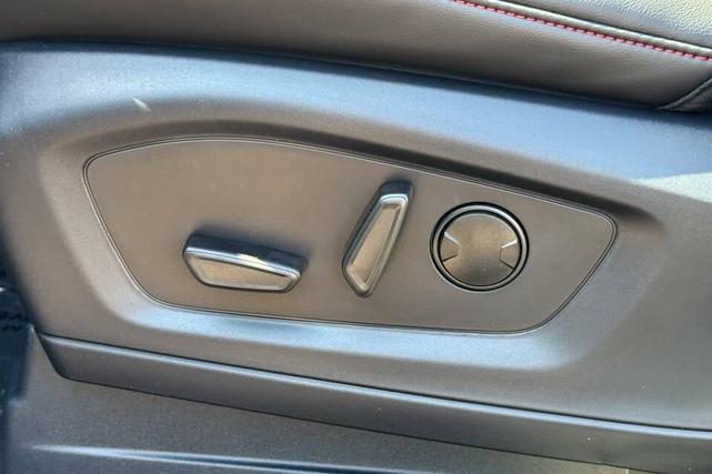 Photo of 2025 Vapor Blue Ford Explorer