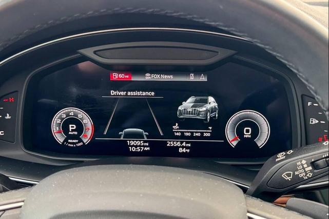 Photo of 2022 White Audi Q7