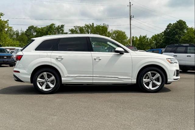 Photo of 2022 White Audi Q7