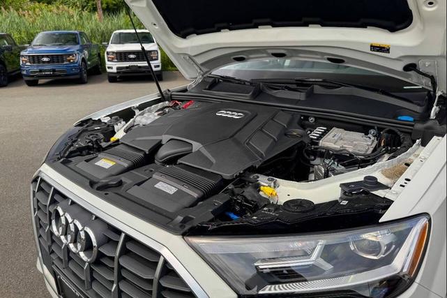 Photo of 2022 White Audi Q7