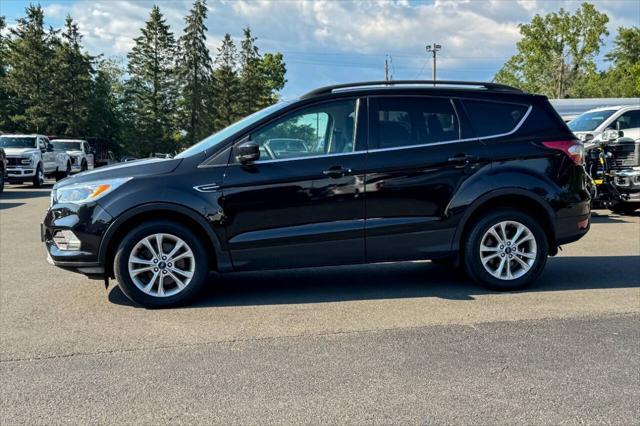 Photo of 2018 Shadow Black Ford Escape