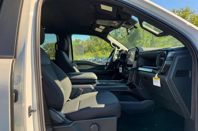 Photo of 2025 Oxford White Ford F-150