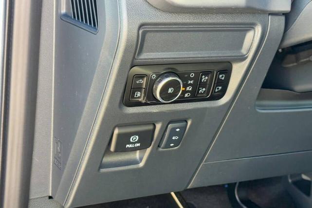Photo of 2025 Oxford White Ford F-150