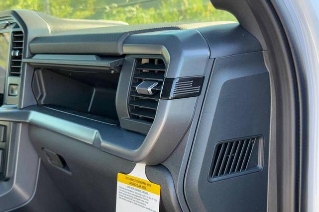 Photo of 2025 Oxford White Ford F-150