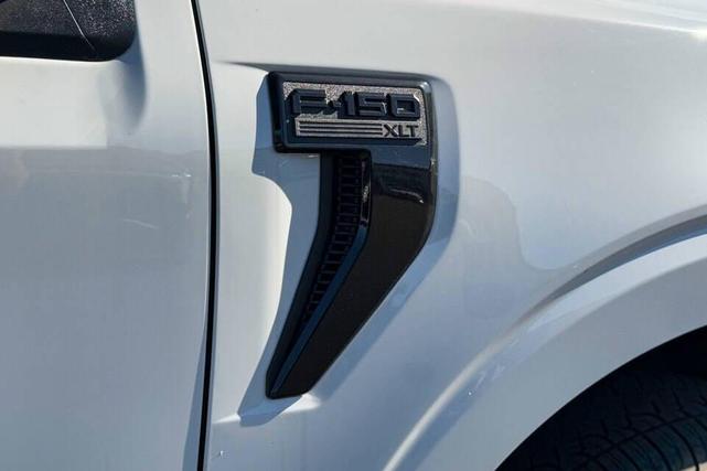 Photo of 2025 Oxford White Ford F-150