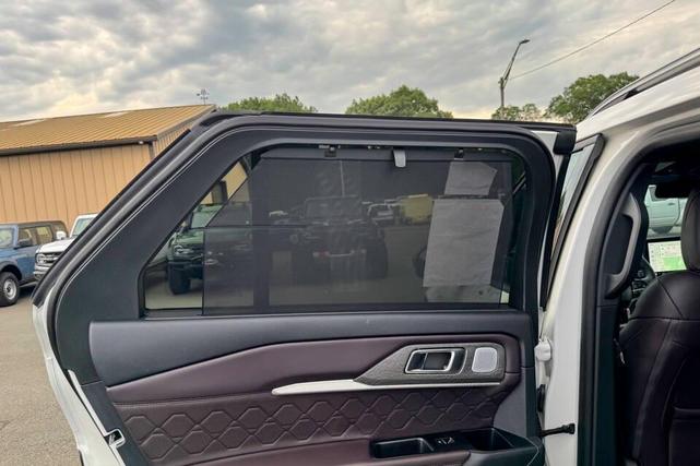 Photo of 2025 Star White Metallic Tri-Coat Ford Explorer