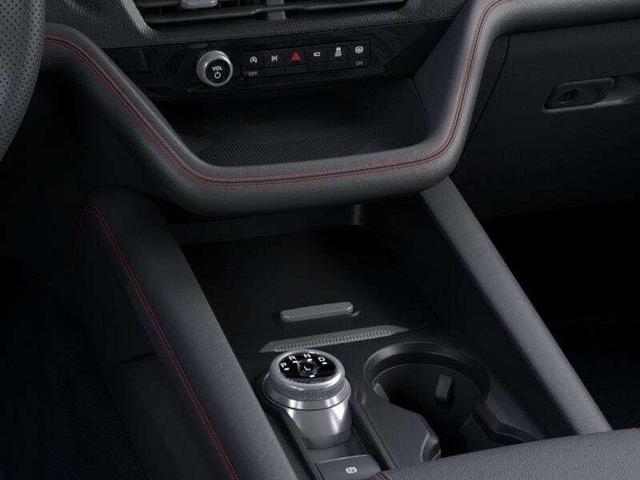 Photo of 2025 Star White Tri-Coat Ford Explorer
