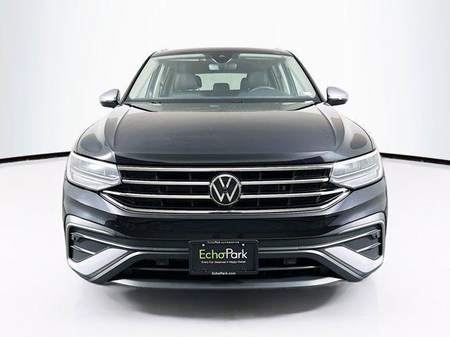 Photo of 2024 Deep Black Pearl Volkswagen Tiguan