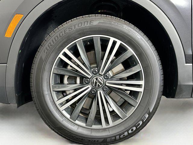 Photo of 2024 Deep Black Pearl Volkswagen Tiguan