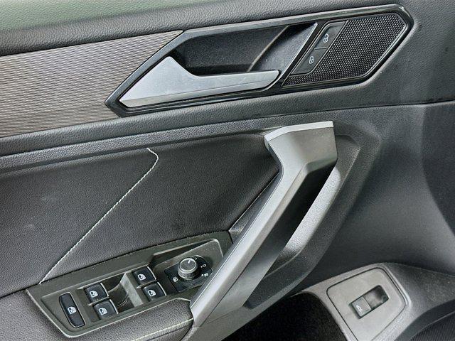 Photo of 2024 Pyrite Silver Metallic Volkswagen Tiguan