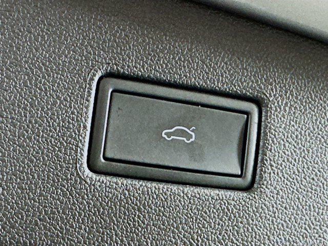 Photo of 2024 Pyrite Silver Metallic Volkswagen Tiguan