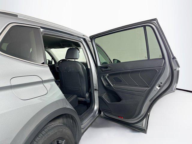 Photo of 2024 Pyrite Silver Metallic Volkswagen Tiguan