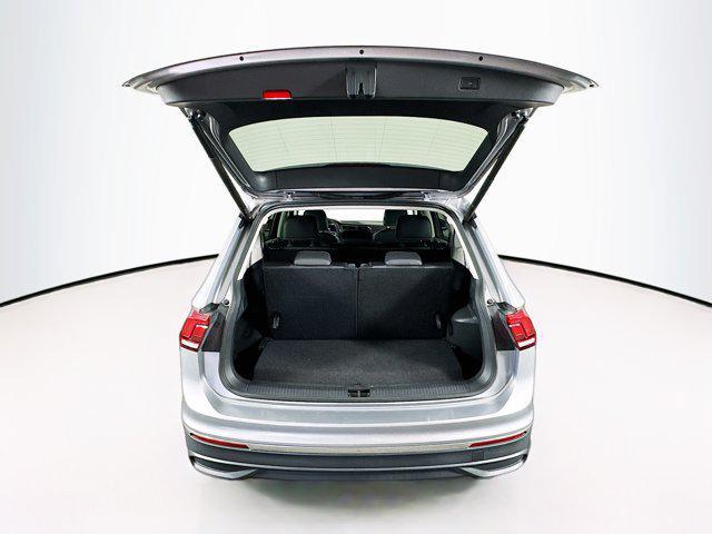 Photo of 2024 Pyrite Silver Metallic Volkswagen Tiguan