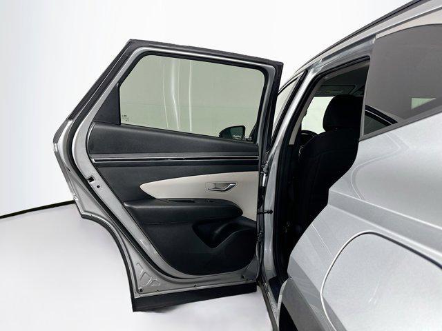 Photo of 2022 Shimmering Silver Hyundai TUCSON