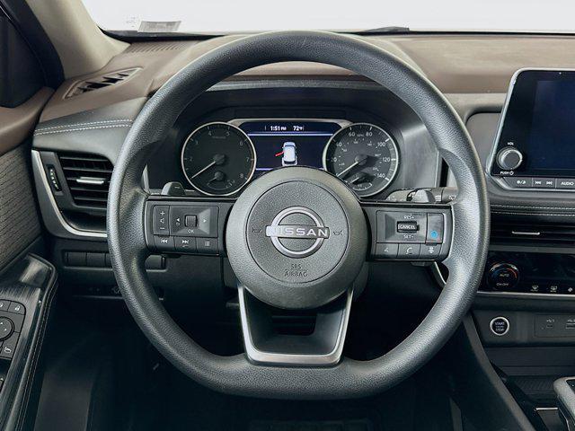 Photo of 2023 Super Black Nissan Rogue