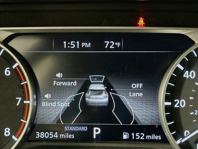 Photo of 2023 Super Black Nissan Rogue
