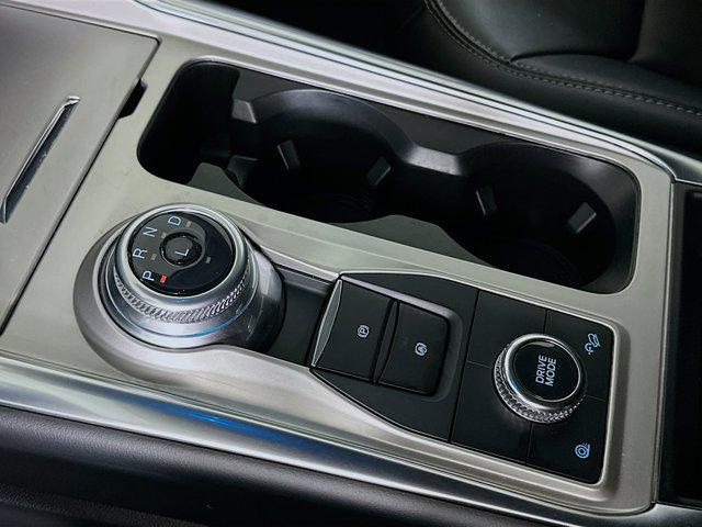 Photo of 2022 Agate Black Metallic Ford Explorer