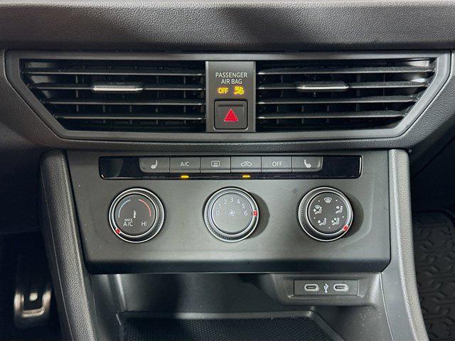Photo of 2024 Rising Blue Metallic Volkswagen Jetta