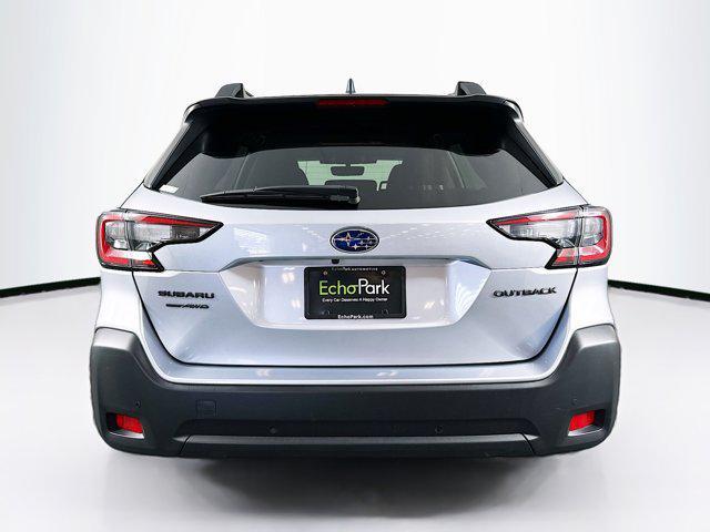 Photo of 2024 Ice Silver Metallic Subaru Outback
