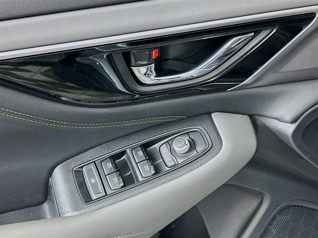 Photo of 2024 Ice Silver Metallic Subaru Outback