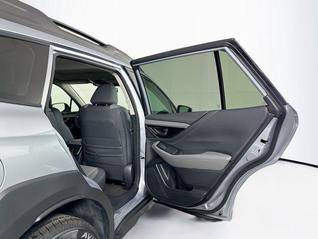 Photo of 2024 Ice Silver Metallic Subaru Outback