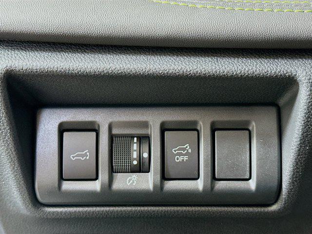 Photo of 2024 Ice Silver Metallic Subaru Outback