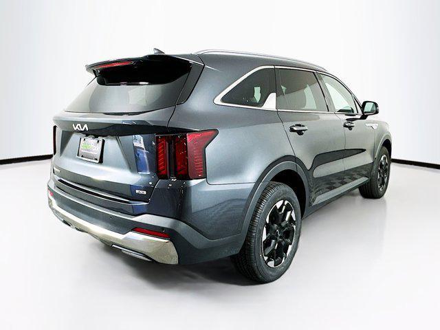 Photo of 2024 Gravity Grey Kia Sorento