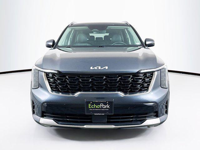 Photo of 2024 Gravity Grey Kia Sorento