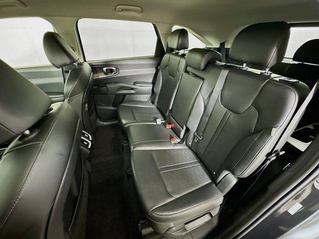 Photo of 2024 Gravity Grey Kia Sorento