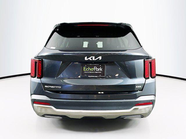 Photo of 2024 Gravity Grey Kia Sorento