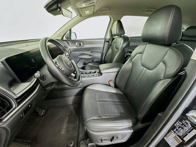 Photo of 2024 Gravity Grey Kia Sorento