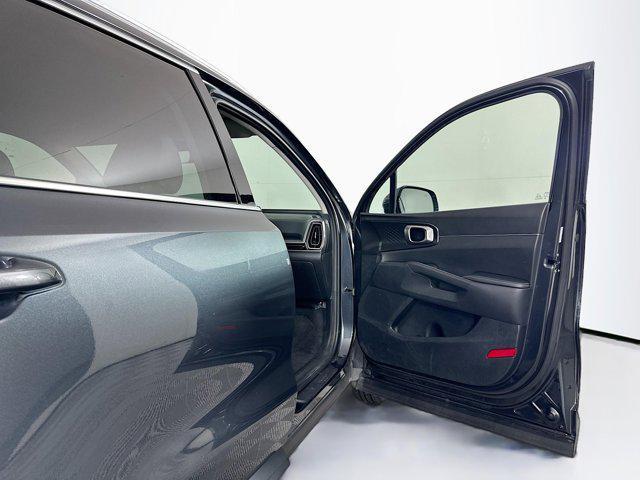 Photo of 2024 Gravity Grey Kia Sorento