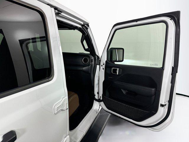 Photo of 2022 Bright White Clearcoat Jeep Wrangler Unlimited 4xe