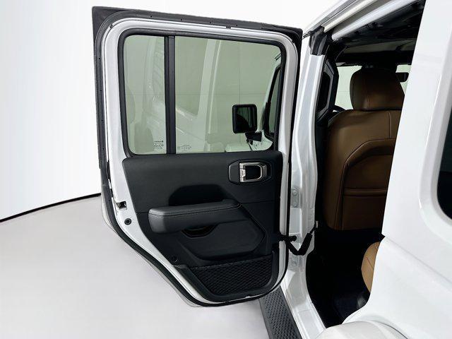 Photo of 2022 Bright White Clearcoat Jeep Wrangler Unlimited 4xe