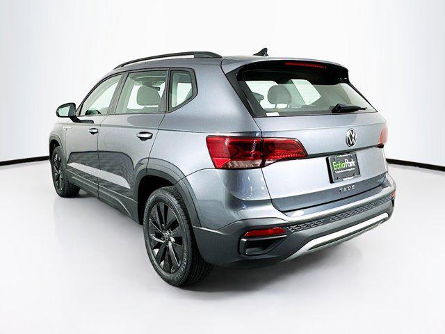 Photo of 2024 Platinum Gray Metallic Volkswagen Taos