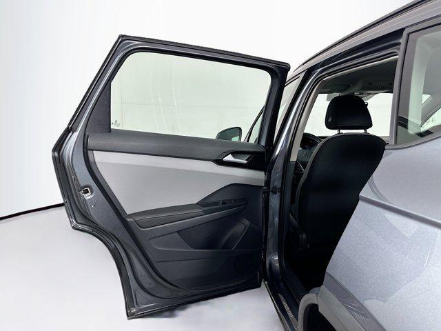 Photo of 2024 Platinum Gray Metallic Volkswagen Taos