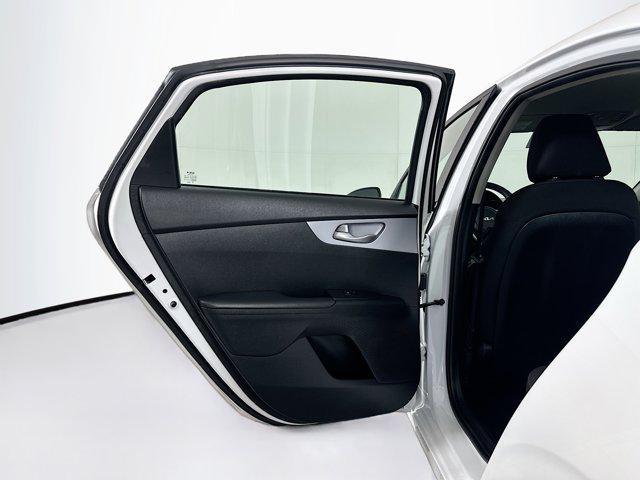 Photo of 2024 Snow White Pearl Kia Forte