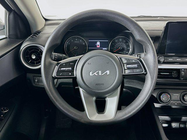 Photo of 2024 Snow White Pearl Kia Forte