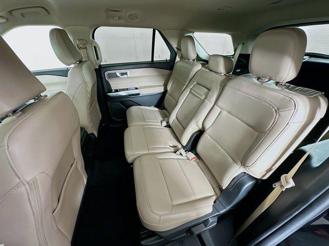 Photo of 2023 Agate Black Metallic Ford Explorer