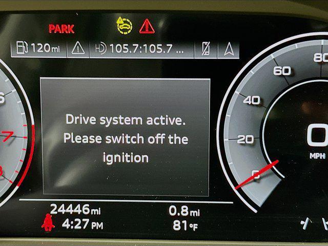 Photo of 2023 Daytona Gray Pearl Effect Audi Q5