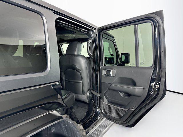 Photo of 2022 Black Clearcoat Jeep Wrangler Unlimited 4xe