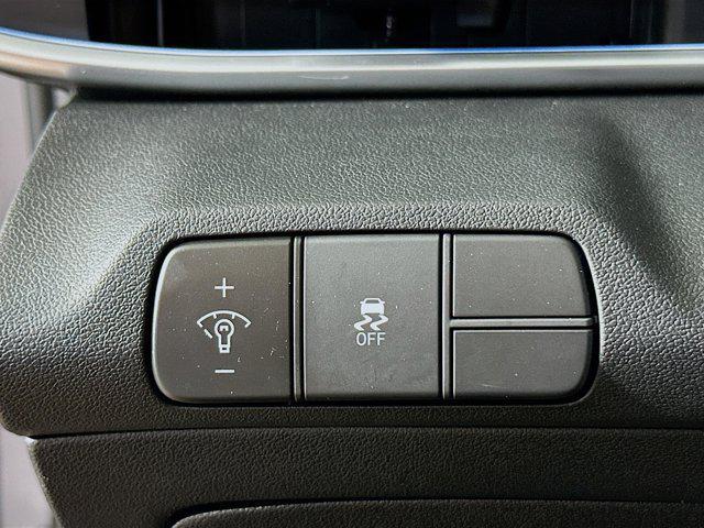 Photo of 2024 Fluid Metal Hyundai ELANTRA