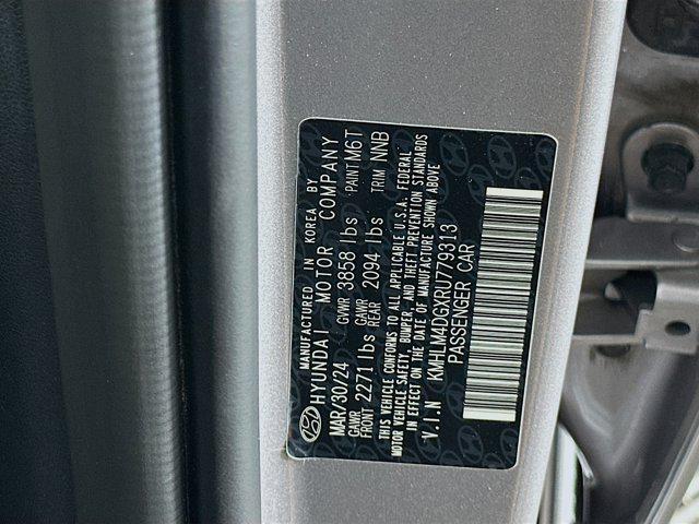 Photo of 2024 Fluid Metal Hyundai ELANTRA
